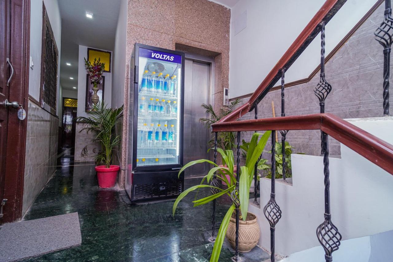 新德里 Golden Residency酒店 外观 照片