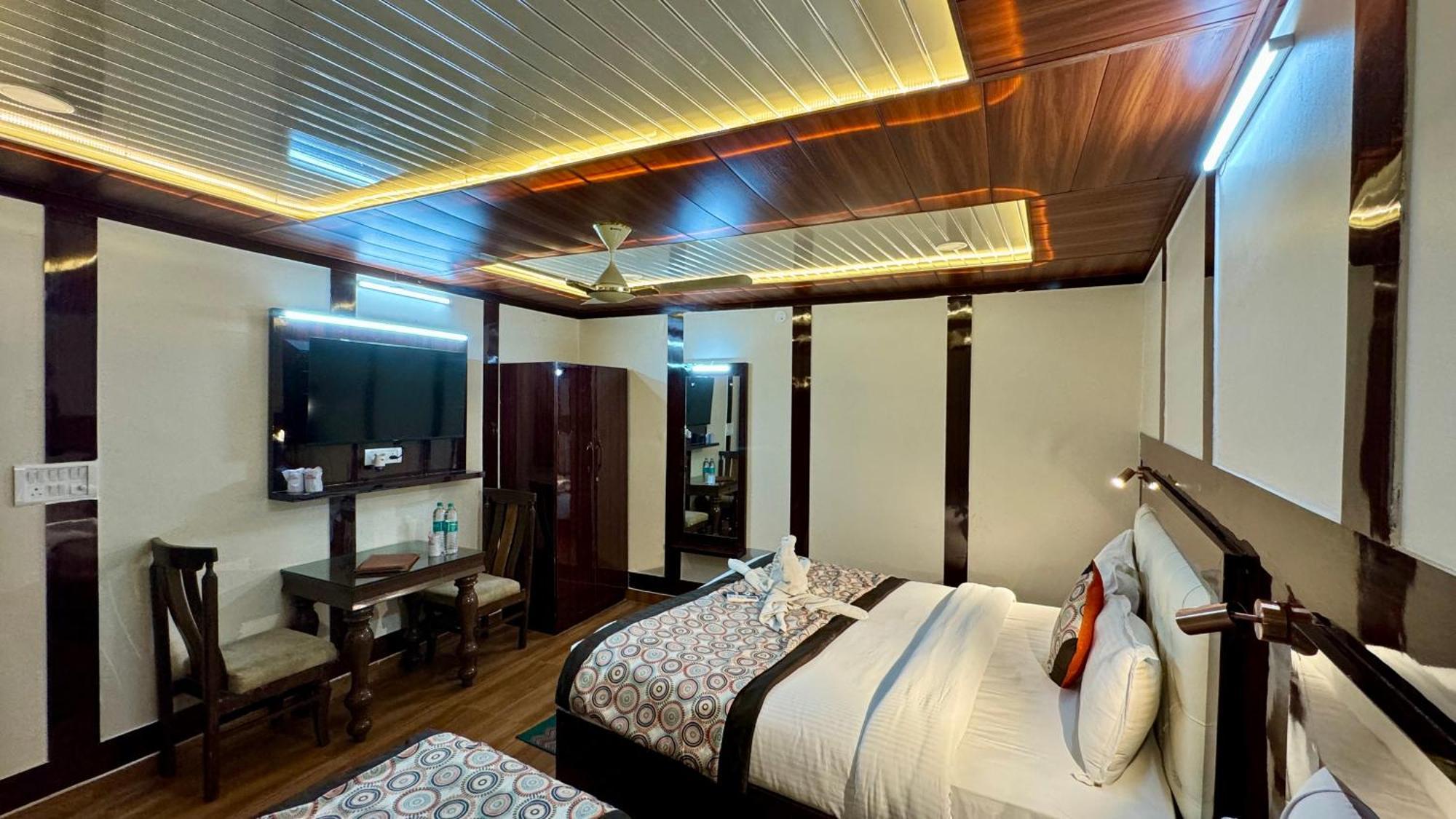 新德里 Golden Residency酒店 外观 照片