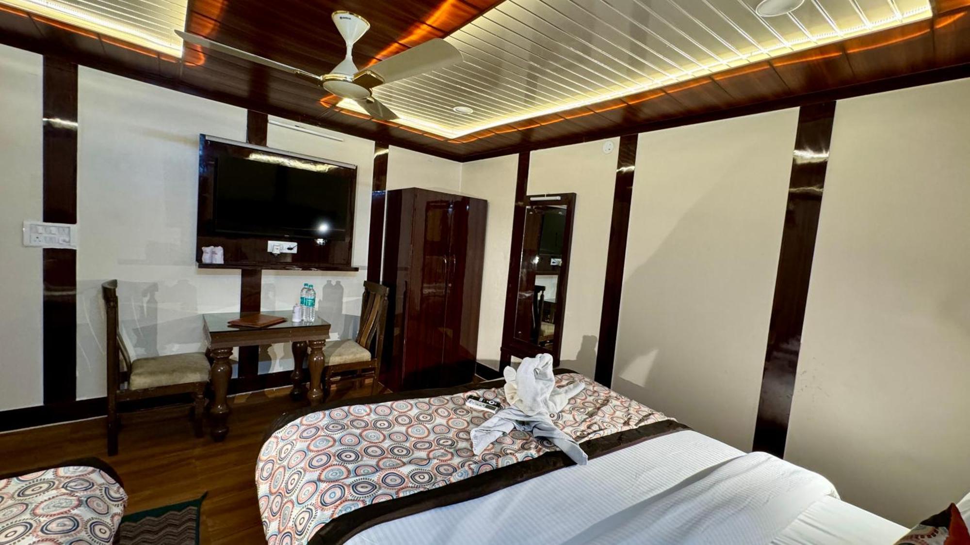 新德里 Golden Residency酒店 外观 照片