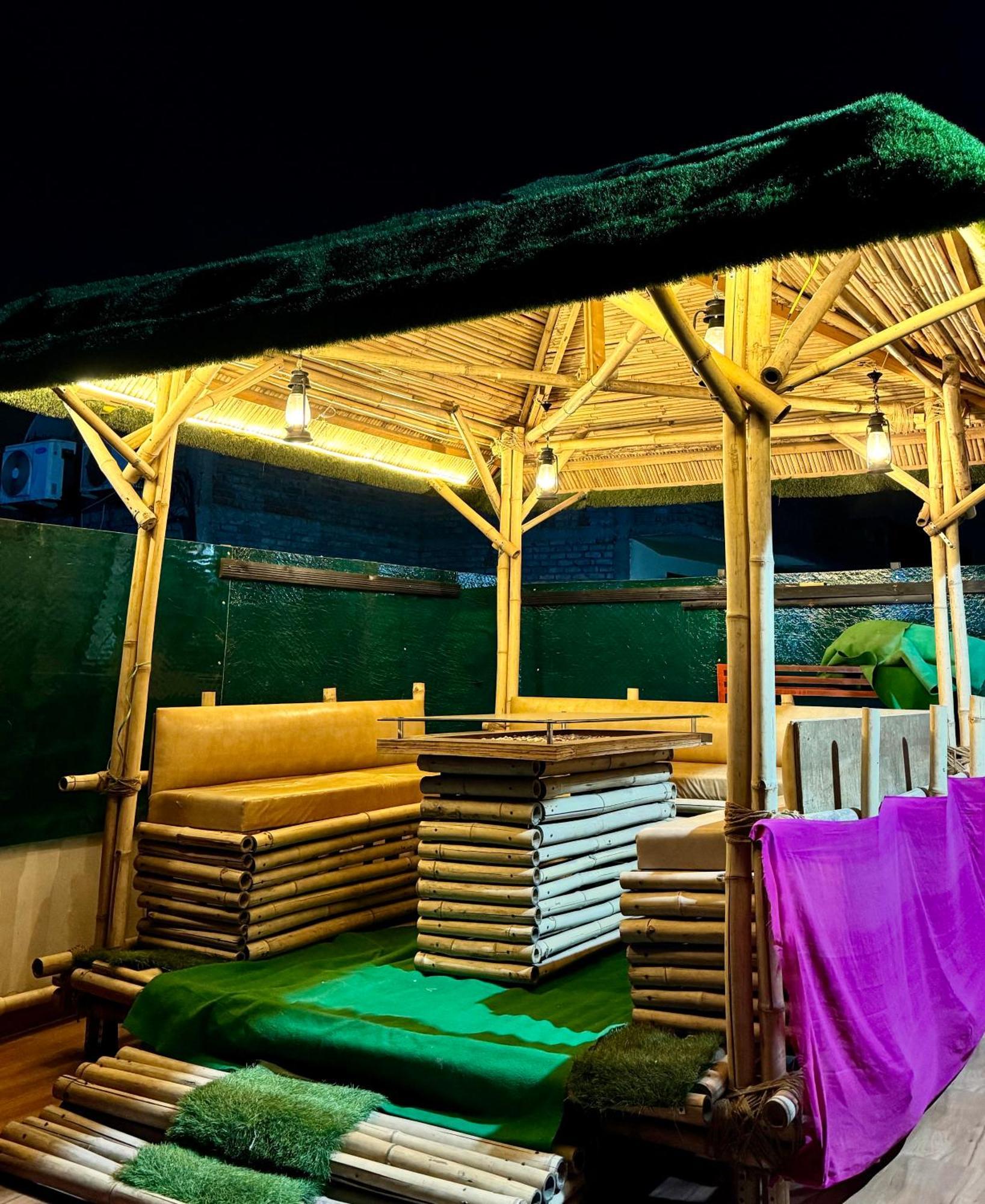 新德里 Golden Residency酒店 外观 照片